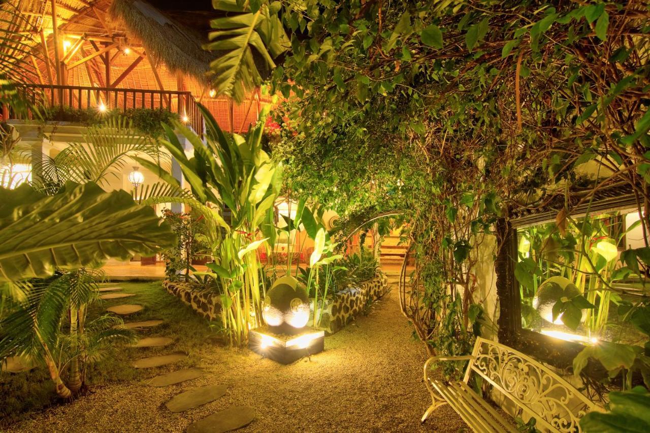Sannyas Boutique Hotel Улувату Екстер'єр фото